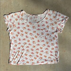 Vintage Floral Print Short Sleeve Tee - White and Pink
